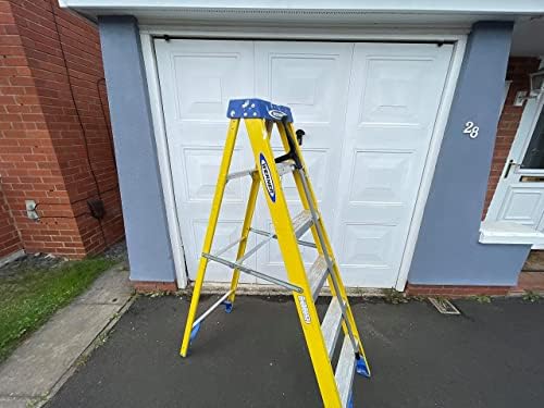 Gutter Cleaning Tool with extendable Pole - Scraper Cleaner Tool to Remove Leaves and Debris from gutters