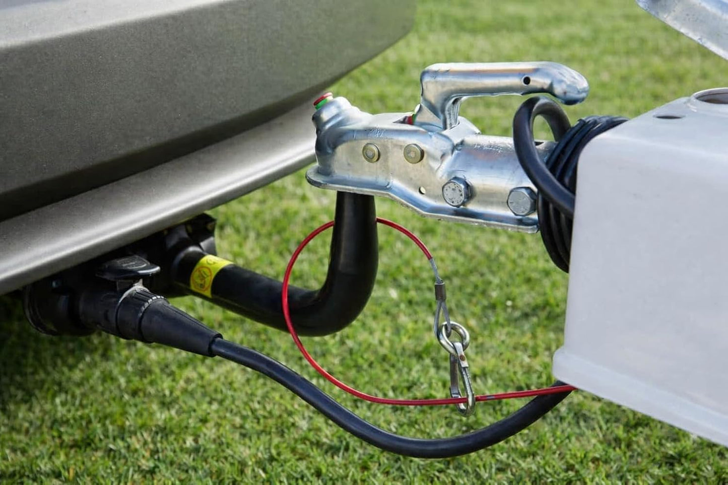 HowseHold Caravan Breakaway Cable - 1m x 3mm Heavy-Duty Trailer Breakaway Cable with Carabiner, Quick Fit Break Away Safety Cables, Quick Fit Emergency for Trailers and Caravan Accessories