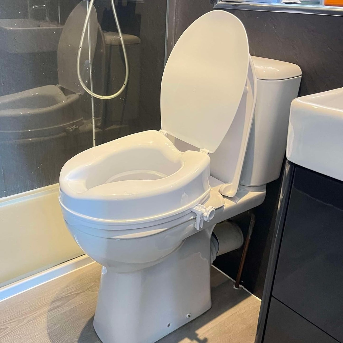 Raised Toilet Seat 4inch 10cm with Lid for Elderly and Disabled, Comfortable Raised Toilet Riser for Adults, Ideal for Elderly and Limited Mobility Aid