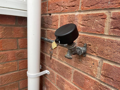 Outside Tap Lock with Padlock Included Prevents Unwanted Use and Water Theft – Secure Outdoor Garden Tap Cover Easy Fit Lock for Outside Taps (1 Pack)